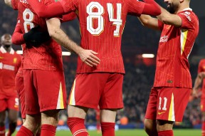 mk体育里程碑夜！利物浦状态回暖，欧联赛前刷纪录，管理层满意，轮换策略成焦点的简单介绍