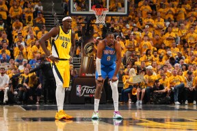 mk体育官网关于毕尔巴鄂竞技训练开放日；赛前复出首秀引欢呼；NBA季后赛在即；赛程密集仍需轮换的信息